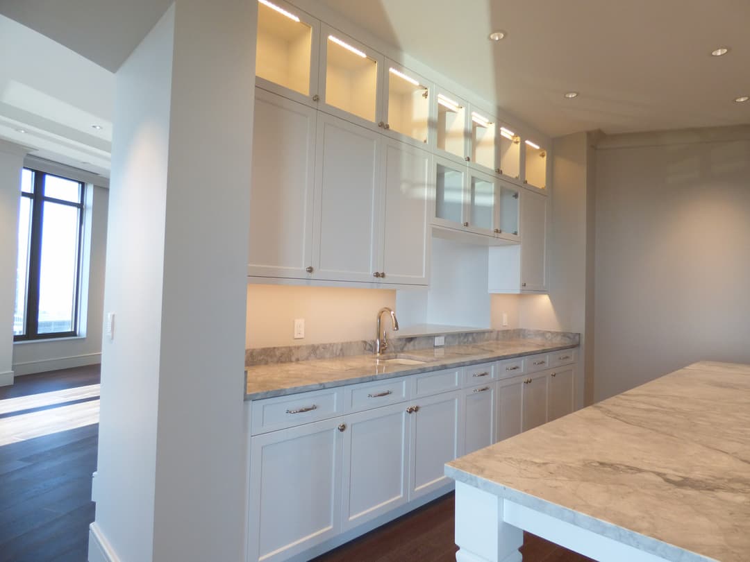 Custom kitchen cabinets built and installed by Hdez Gabinets in Atlanta, GA